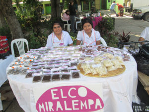 2015 - ACIDES women selling their products